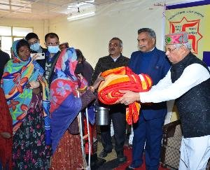 Shimla: Governor offers prayers at Lakshmi Narayan Temple, Kusumpti