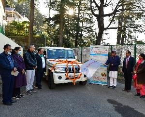 Shimla: Health Minister flagged off GCCI mobile unit