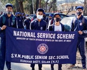 कुनिहार: स्वयंसेवकों ने कुनिहार बाजार में  निकाली  जागरूकता रैली 