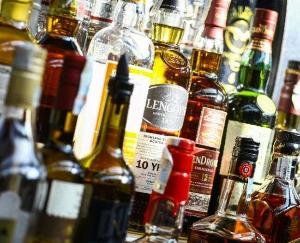 रामपुर : रामपुर और ननखड़ी पुलिस द्वारा 19 बोतल देसी शराब बरामद