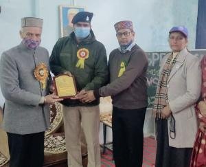 ज्वालामुखी: डीएसपी ज्वालामुखी ने एनएसएस स्वयंसेवकों को बताई समाज सेवा और राष्ट्र प्रेम की बातें 