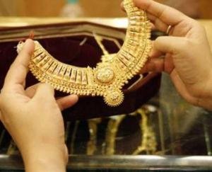 The fall in the price of gold, know today's new rates