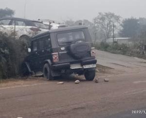 रक्कड़: कौलापुर में सडक पर तेज रफ्तार बोलेरो गाडी ने गलत साईड जाकर दस वर्षीय लडके को मारी टक्कर