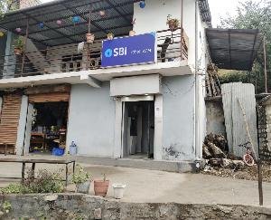 खबर का असर: दाड़लाघाट के नवगांव में 20 दिनों से बंद एटीएम फर्स्ट वर्डिक्ट मीडिया में खबर छपने के बाद हुआ चालू