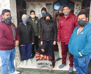 इंदौरा : छन्नी में महिला से 4.63 ग्राम चिट्ठा व 6820 रुपये बरामद