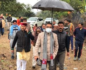 देहरा: उद्योग मंत्री ने जम्बल में सुनी जनसमस्याएं