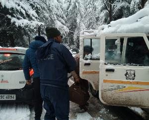 शिमला : आपातकालीन स्तिथि के लिए पुलिस ने जारी किए सहायता नंबर