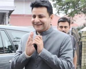 Former minister Sudhir Sharma surrounded the government for the closure of Dharamshala ropeway