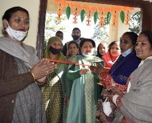 Kangra: Sarveen Choudhary inaugurated Mahila Mandal Bhawans in Rehlu