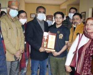 Dharamsala: Honored Rahul, who made Yoga world record