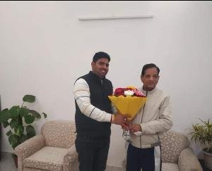 Jaisinghpur: Aman Rana meeting Kishan Kapoor, MP of Kangra and Chamba region in Delhi.