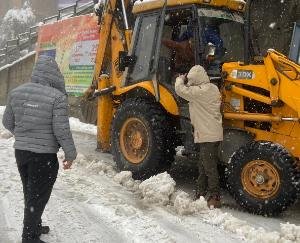 Deputy Commissioner took stock of the roads of Chhata Shimla
