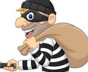 Rakkar: Thieves took away jewelery from home in Chapduhi