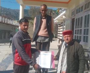 Dependents of compassionate union met MLA for job restoration