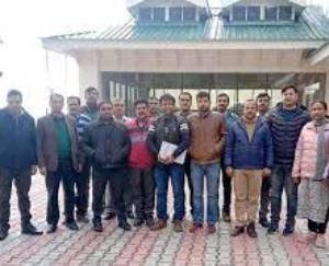 The clerical class is incurring losses, the government should make necessary amendments