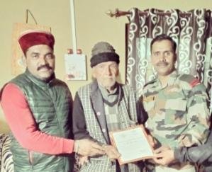 Sarkaghat: Honored Gyan Chand, who played an important role in the 1971 war