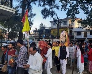 शालिग्राम व तुलसी का विवाह हुआ संपन्न 