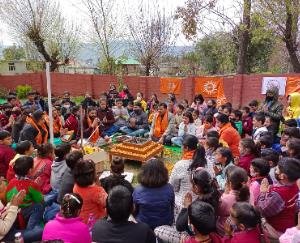 Organized a special yagya on behalf of the DAV school administration, wishing the children