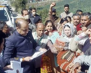  Joginder Nagar: Dhilu Gram Panchayat Pradhan expressed gratitude to Chief Minister and MLA for upgrading Euro School