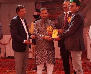 Dr. Jachhub Negi and Dr. Yogesh Atri received the honor