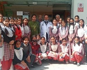 Students of Bagli School saw the work of Super Specialty Hospital Shri Balaji