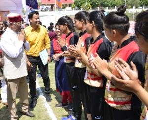 Players should perform their best while maintaining sportsmanship: Governor
