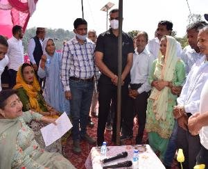Sarveen Choudhary laid the foundation stone of pre-fabricated building to be constructed with Rs 3.21 crore