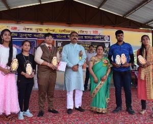  Industries Minister presided over the prize distribution function of Kotla Behad College
