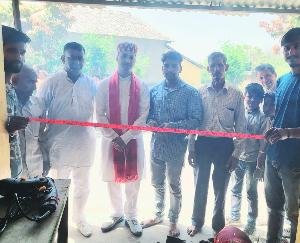 Apart from the aluminum shop opened in Bada