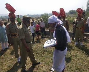 BSF soldier Rajendra Singh merged with Panchatva with state honors
