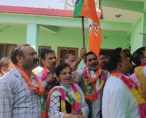 some parties which are coming a few days before the elections and making a hue and cry in the state