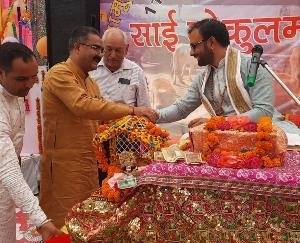 In Gaushala Banuri, Bikram Thakur started the collective Shrimad Bhagwat Katha