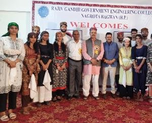 Classes will start soon in Rajiv Gandhi Government Engineering and B-Pharmacy College: Markandey