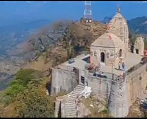 The person who innovates in Ashapuri temple, Ashish takes the bags