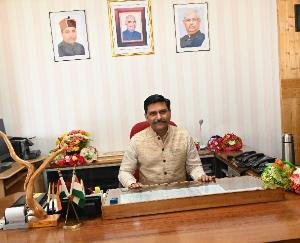  Prof. Rajeshwar Chandel took over as the Vice Chancellor of Nauni University