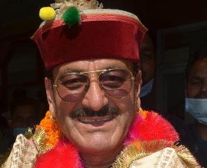 Dharamshala: Now fee will have to be paid for putting up hoardings in the city