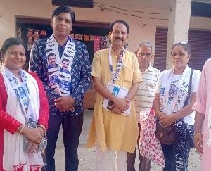 Aam Aadmi Party's team going door-to-door to collect voters