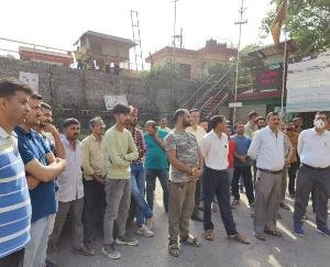 Co-operative transport assemblies staged a sit-in protest over demands