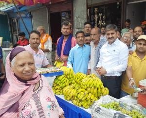 Traders of Bajreshwari market imposed Chhabil, Pawan Kajal was also present