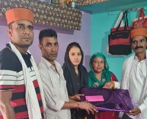 Social worker Mukesh Thakur gave omen in the marriage of girls