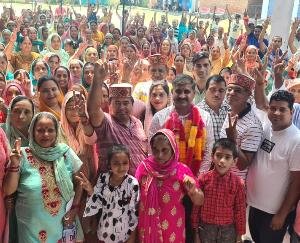 Kajal inaugurated the newly constructed Mahila Mandal Bhawan in Panchayat Abdullahpur