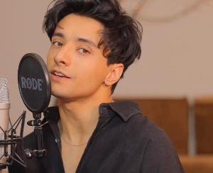 Aksha Baghla bags Music Sensation of the Year Award