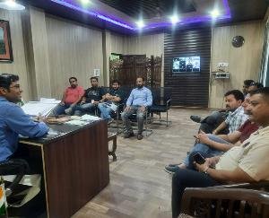 DM Kangra held a meeting with the journalist to know the problems related to Kangra
