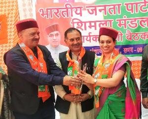 CPIM councilor Shelly Sharma joins BJP in Mandal executive meeting