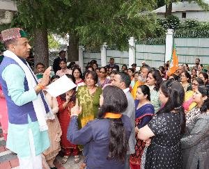  Nursery Trained Teacher Asst from CM. The delegation met