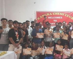 Social worker Shyam Verma awarded the winner of Rapid Chess Championship