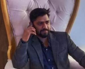 Bharoli Jadeed Pradhan Anish Dhiman came out in support of Zilla Parishad employees