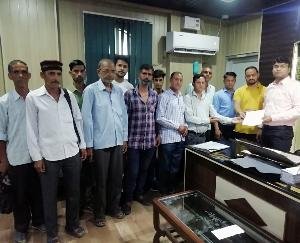 People of Nandrul village met SDM Kangra and told the problem