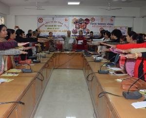 संविधान दिवस पर दिलाई गई शपथ