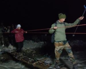 The soldiers of the Assam Regiment did a rescue operation to save the injured mountaineer woman